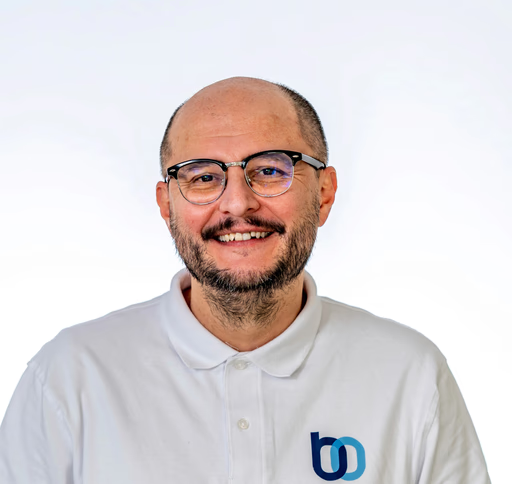 Portrait of Teoman Kirac, Full-Stack Developer at Bluem