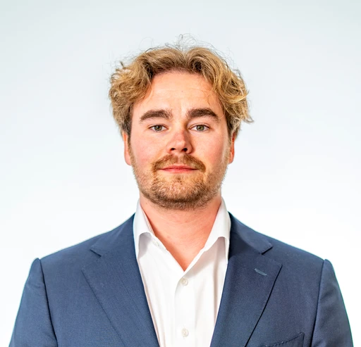 Portrait of Tom van Loon, Sales Lead and Account Manager at Bluem